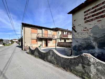 Casa Bifamiliare in Vendita a Camaiore capezzano pianore
