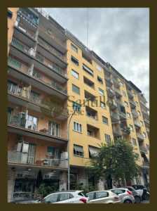 Appartamento in Vendita a Roma via Veturia