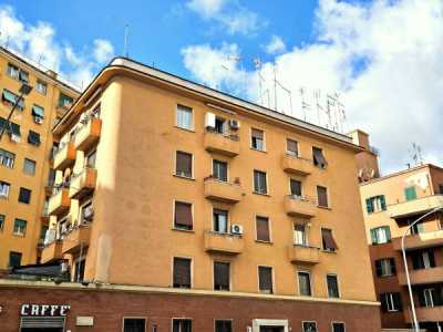 Appartamento in Vendita a Roma via Tuscolana 178