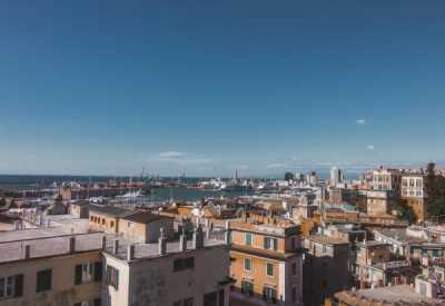 Appartamento in Vendita a Genova Corso Carbonara