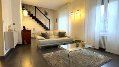 Appartamento in Vendita a Vimercate via Camillo Benso di Cavour 99