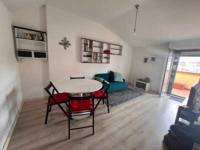 Appartamento in Affitto a Milano via Losanna 23