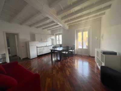 Appartamento in Affitto a Milano Alzaia Naviglio Grande 4