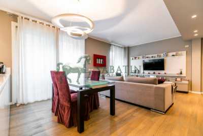 Appartamento in Vendita a Milano via Lodovico Muratori 13