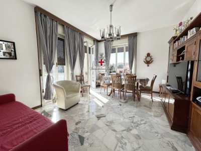 Appartamento in Vendita a Saronno via Giacomo Leopardi 15