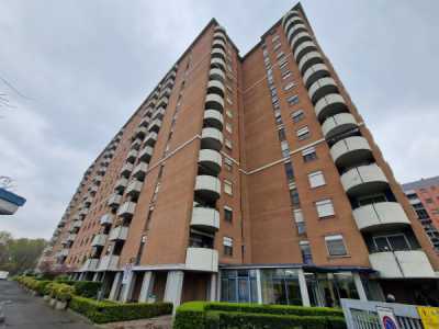 Appartamento in Vendita a Milano via Dei Missaglia 13