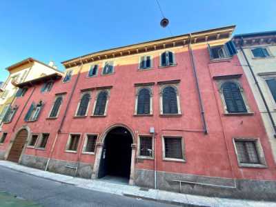 Appartamento in Affitto a Verona via Scrimiari 14