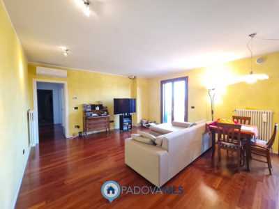 Appartamento in Vendita a Padova via Ca