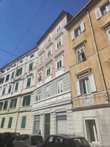 Appartamento in Affitto a Trieste via Dei Giuliani