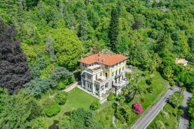 Villa in Vendita a Verbania Strada Statale del Lago Maggiore