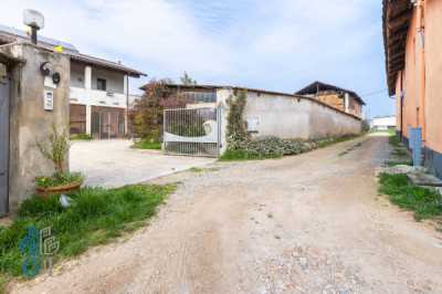 Villa in Vendita a Volvera Regione Barutta 60