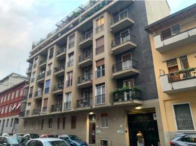 Appartamento in Vendita a Milano via Pompeo Cambiasi 8