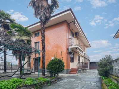 Villa in Vendita ad Orbassano Strada Piossasco 64