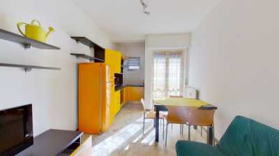 Appartamento in Vendita a Milano via Capri 9