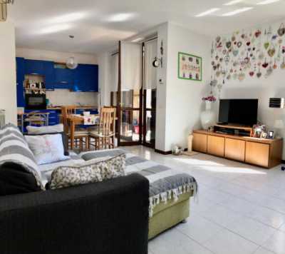 Appartamento in Vendita a Corsico via Giuseppe Garibaldi 35