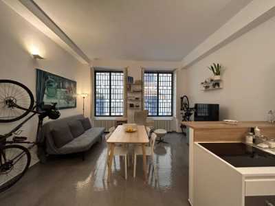 Appartamento in Vendita a Milano via Sartirana 3
