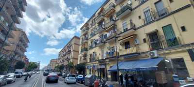 Appartamento in Vendita a Napoli via Arenaccia