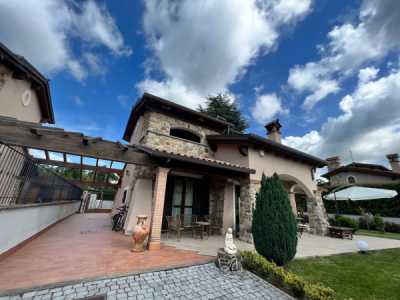 Villa in Vendita a Grottaferrata via Tuscolana