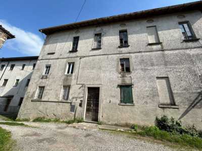 Appartamento in Vendita a Faloppio via Borgo Antico 10