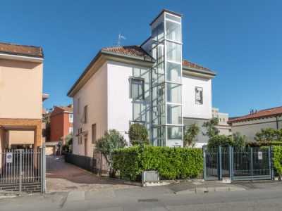 Villa in Vendita a Monza via Giovanni Paisiello