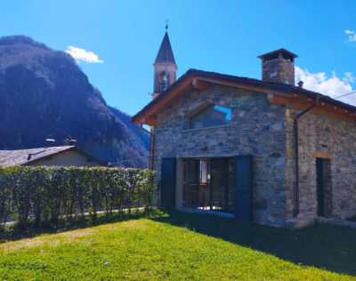 Villa in Affitto a Chiesa in Valmalenco via Milano