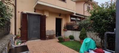 Appartamento in Vendita a Manziana via Dei Platani 25