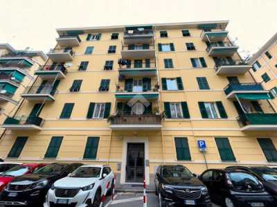 Appartamento in Vendita a Genova via Chiaravagna