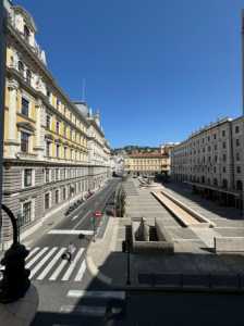 Appartamento in Vendita a Trieste via Roma 17