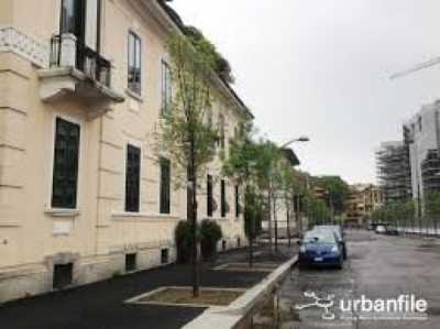 Villa in Affitto a Milano via Flavio Vegezio