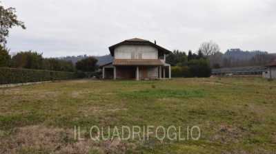 Villa in Vendita a Cesena