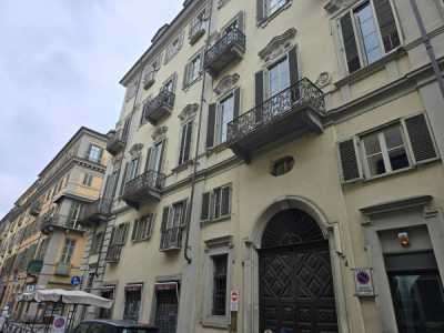 Appartamento in Affitto a Torino via del Carmine 4