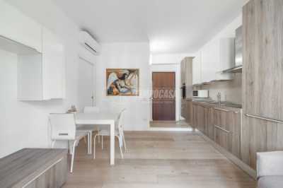 Appartamento in Vendita a Milano via Gustavo Fara 30
