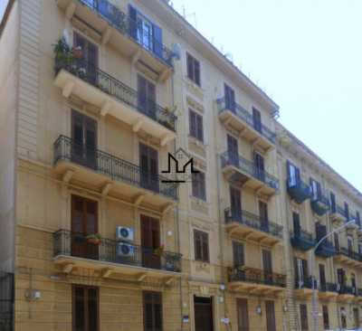 Appartamento in Affitto a Palermo via Alessio Narbone 56