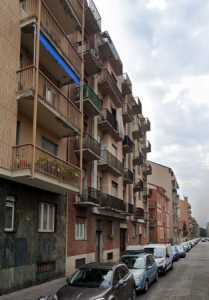 Appartamento in Affitto a Torino via Mombasiglio