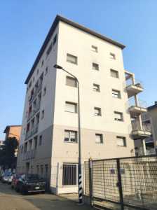 Appartamento in Vendita a Milano via Piero Montagnani Marelli