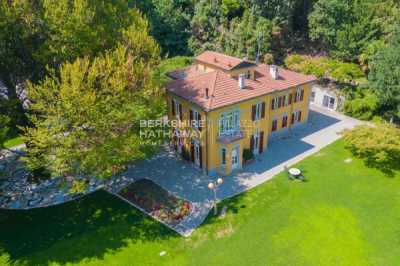 Villa in Vendita a Como via Giuditta Pasta