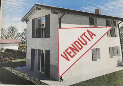 Villa in Vendita a Rubiera via Delle Valli