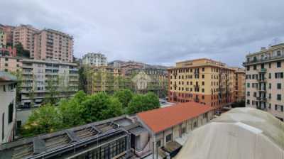 Appartamento in Vendita a Genova via Monticelli