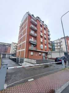 Appartamento in Vendita a Piacenza Viale Dante Alighieri