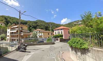 Appartamento in Affitto a la Spezia via Cantarana