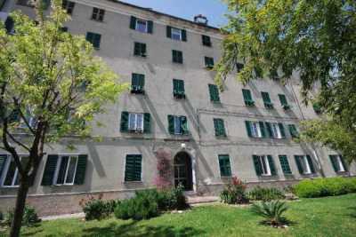 Appartamento in Vendita a Genova via Milano