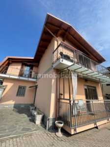 Villa in Vendita ad Alpignano via Giuseppe Verdi 20
