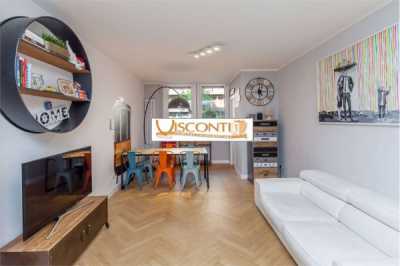 Appartamento in Vendita a Milano via Egadi 9