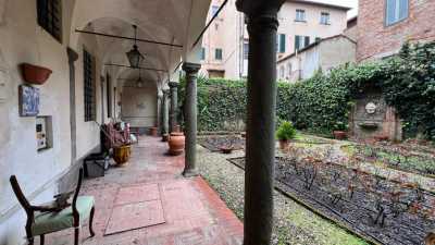 Appartamento in Vendita a Lucca Piazza San Michele 46 Centro Storico