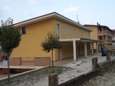 Villa in Vendita a Controguerra Contrada San Giovanni