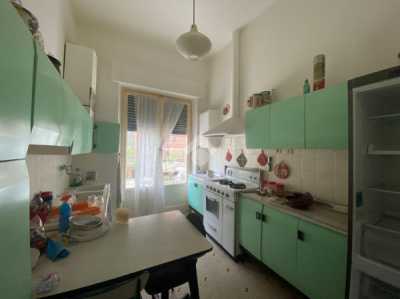 Appartamento in Vendita a Genova via Montaldo