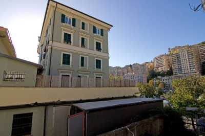 Appartamento in Vendita a Genova via del Mirto