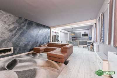 Appartamento in Vendita a Nova Milanese via Per Incirano 37