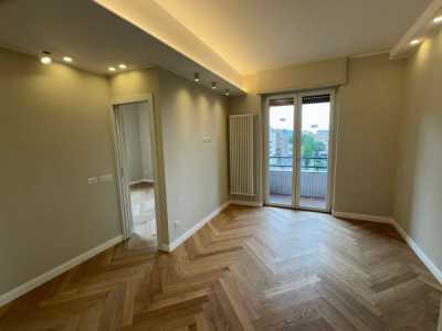 Appartamento in Vendita a Milano Viale Monte Ceneri 34