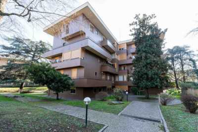 Appartamento in Vendita a Milano Viale Federico Caprilli